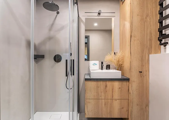 Apartment Mountain Tree C27 Invest